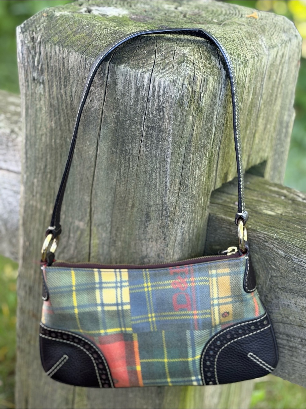 Dooney & Bourke Vintage Tartan Plaid Baguette Shoulder Bag Y2K - Picture 2 of 12